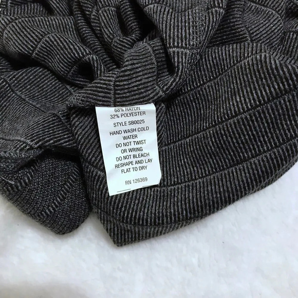 Basic House NWOT Mini Skirt for Women S - Picture 8 of 8